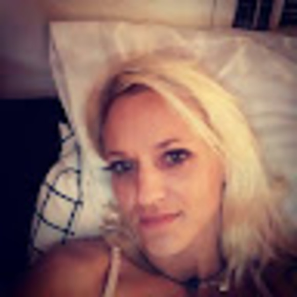 Meet your Posher, Lauren - Picture 1 of 1